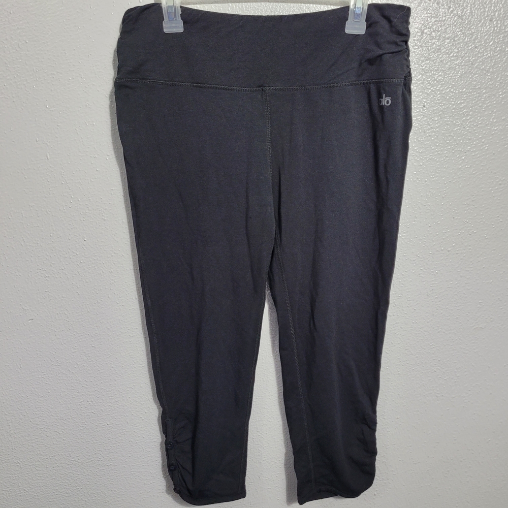 Alo Black Cropped Leggings with Button Detail
